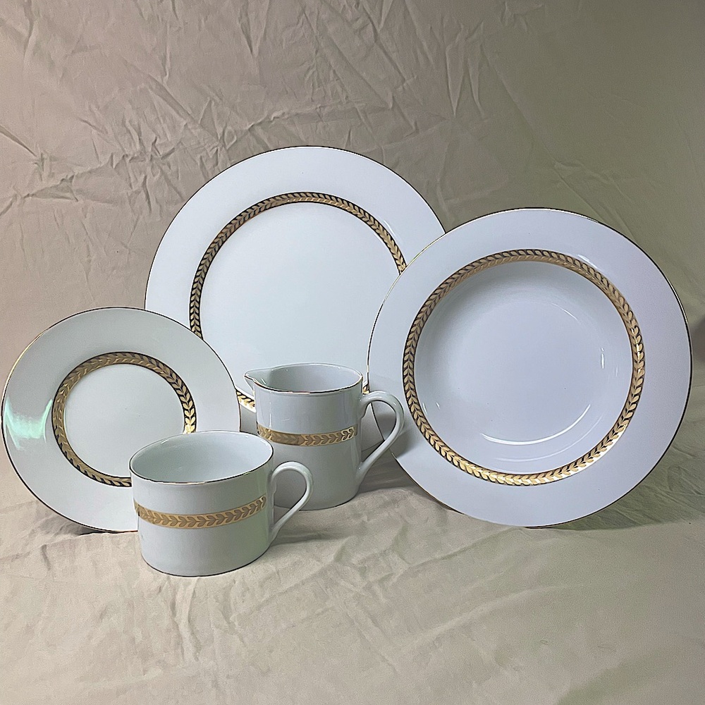 Retroneu Imperial Gold dish set